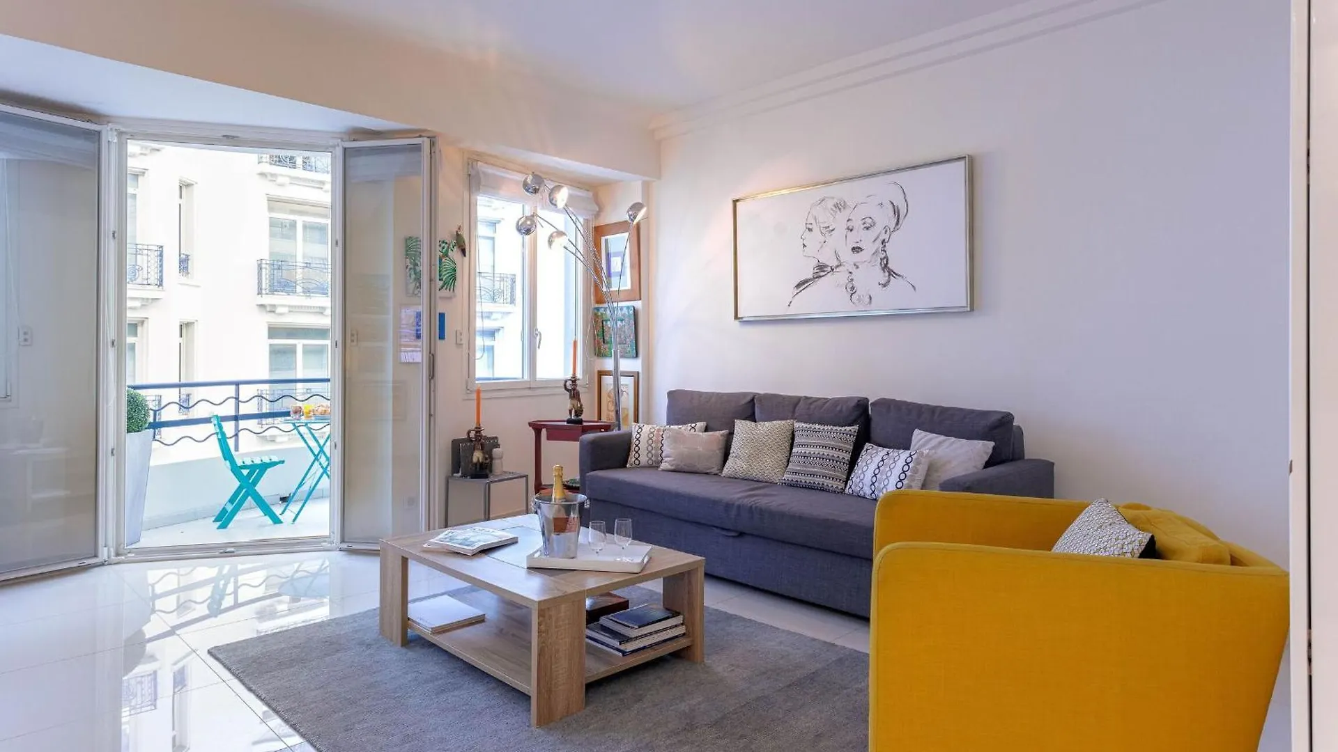 Palais Des Iles 2 By Halldis Cannes France