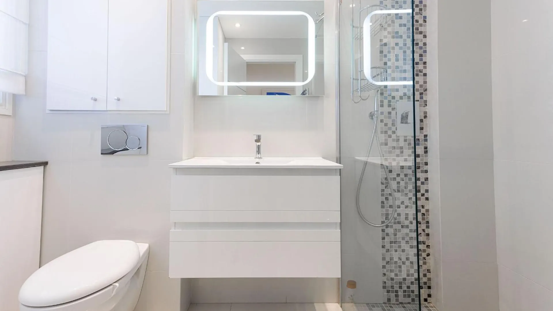 Apartment Palais Des Iles 2 By Halldis Cannes France